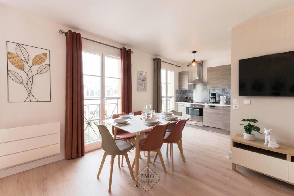 Royal Appartement Disneyland Bmyguest Serris Esterno foto