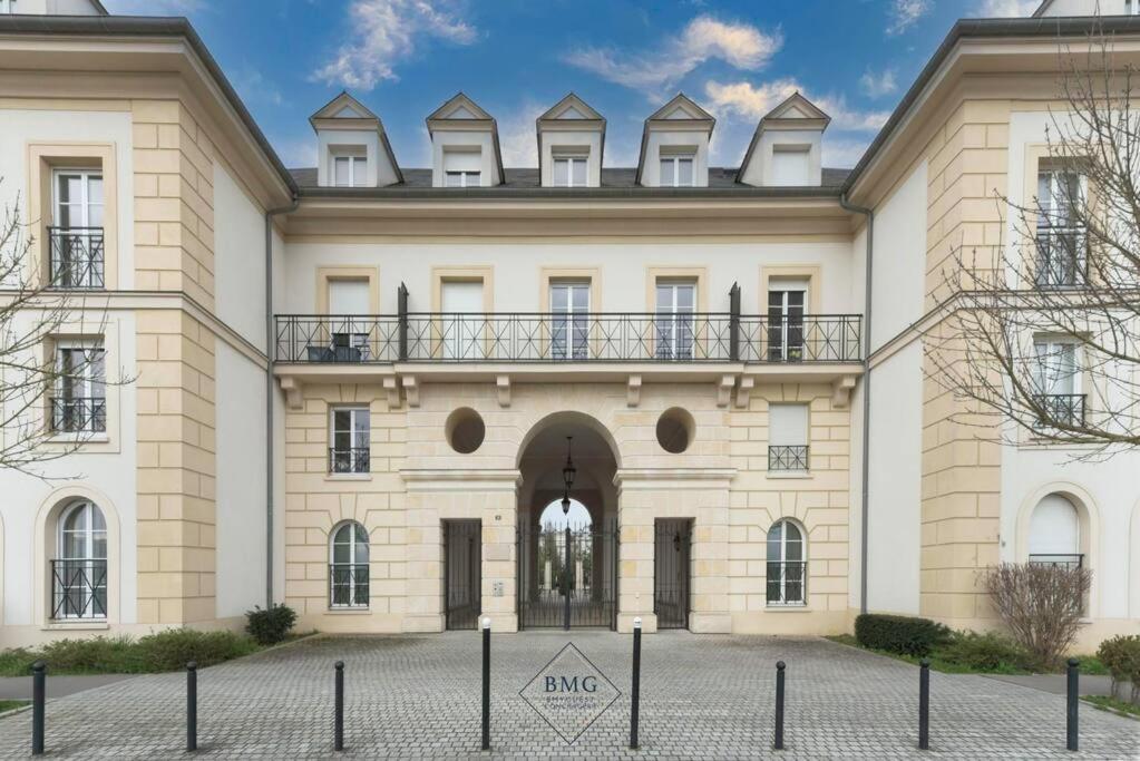 Royal Appartement Disneyland Bmyguest Serris Esterno foto